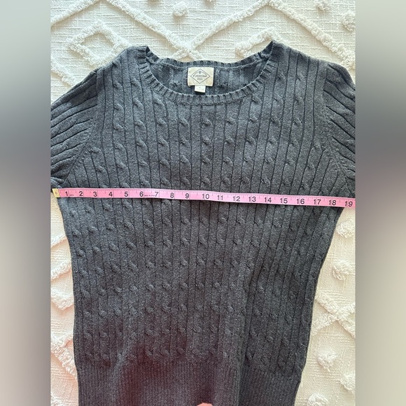 (1) Small St John's Bay Cableknit sweater - Picture 8 of 9